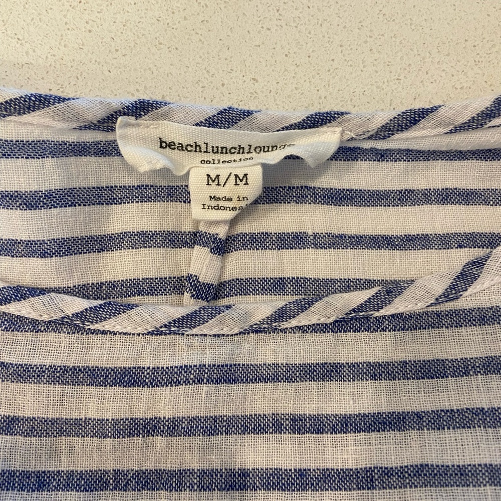 Oversized blue and white striped shirt. - Picture 4 of 4